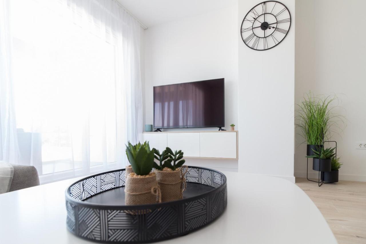 Luxury Beachfront Villa Crystal Aenona - By Ta Leut Agency ニン エクステリア 写真
