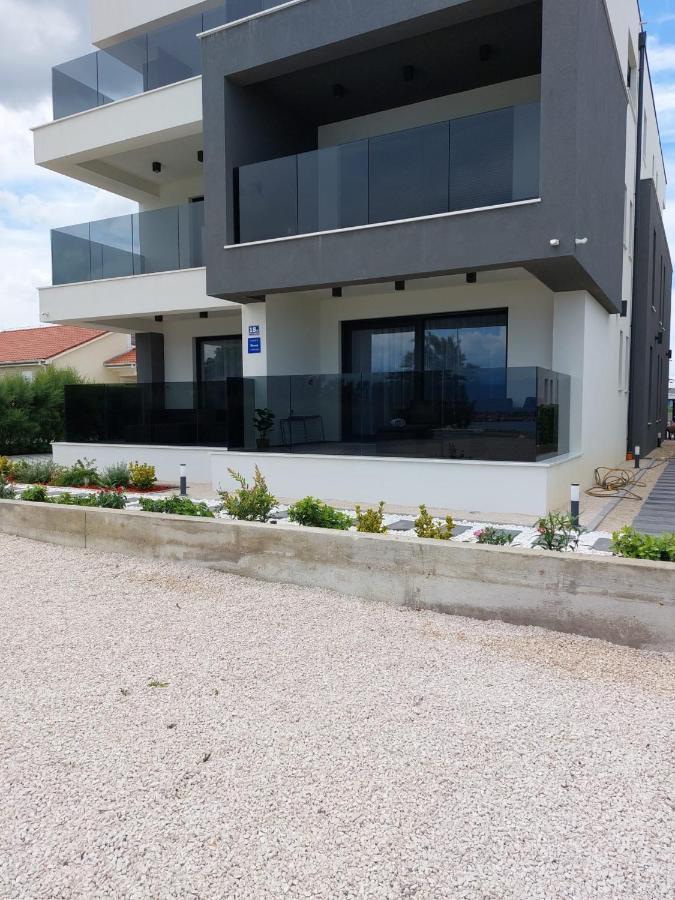 Luxury Beachfront Villa Crystal Aenona - By Ta Leut Agency ニン エクステリア 写真